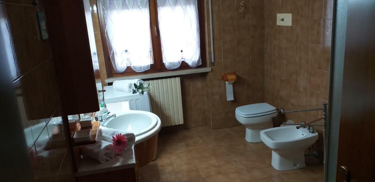 Apartament Casa Vacanze Niko Ap Cir Cni00247 Sirmione Dış mekan fotoğraf